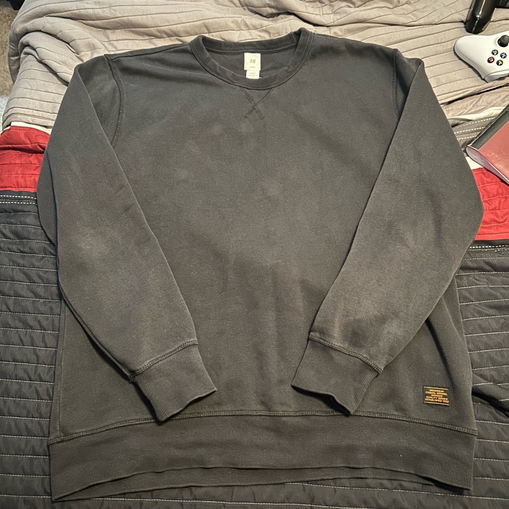 H&M Black Crewneck Sweater